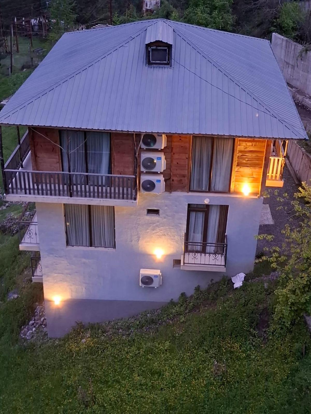 Hotel Khulo Lnn Exterior photo